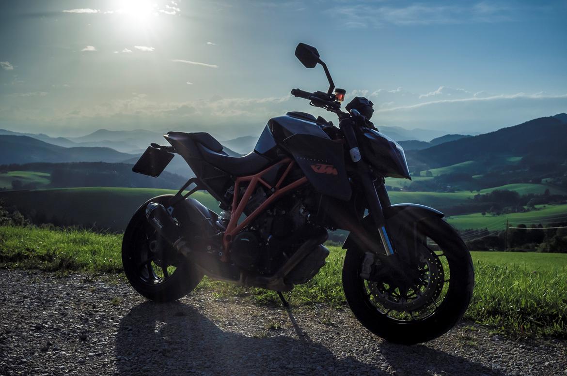 KTM 1290 Superduke R billede 2