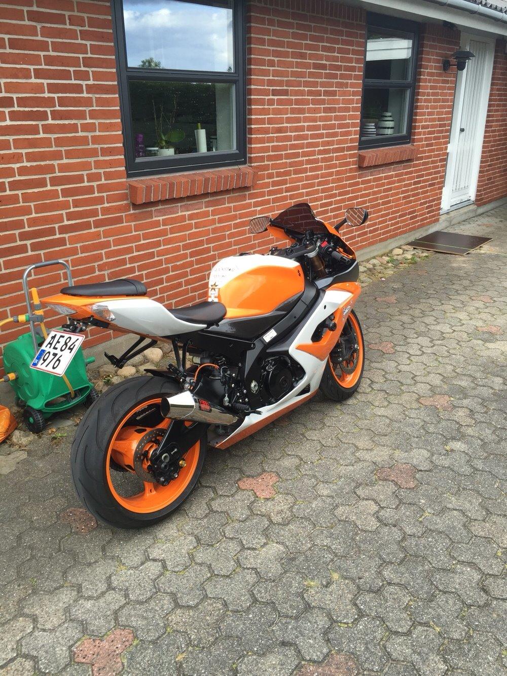 Suzuki GSXR 1000 k6 solgt billede 17
