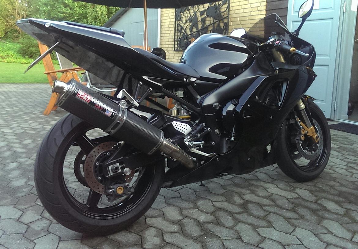 Yamaha YZF R1 1000 billede 2
