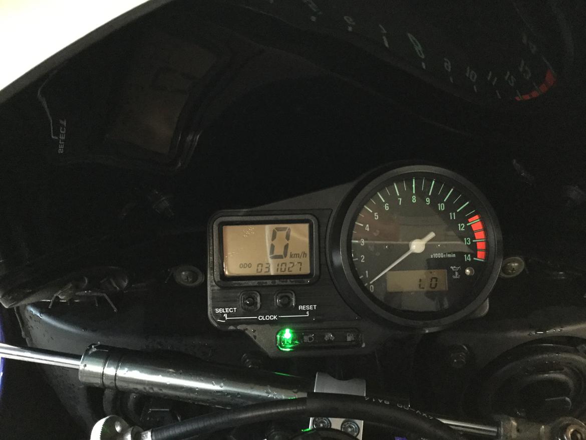 Yamaha YZF R1 billede 4