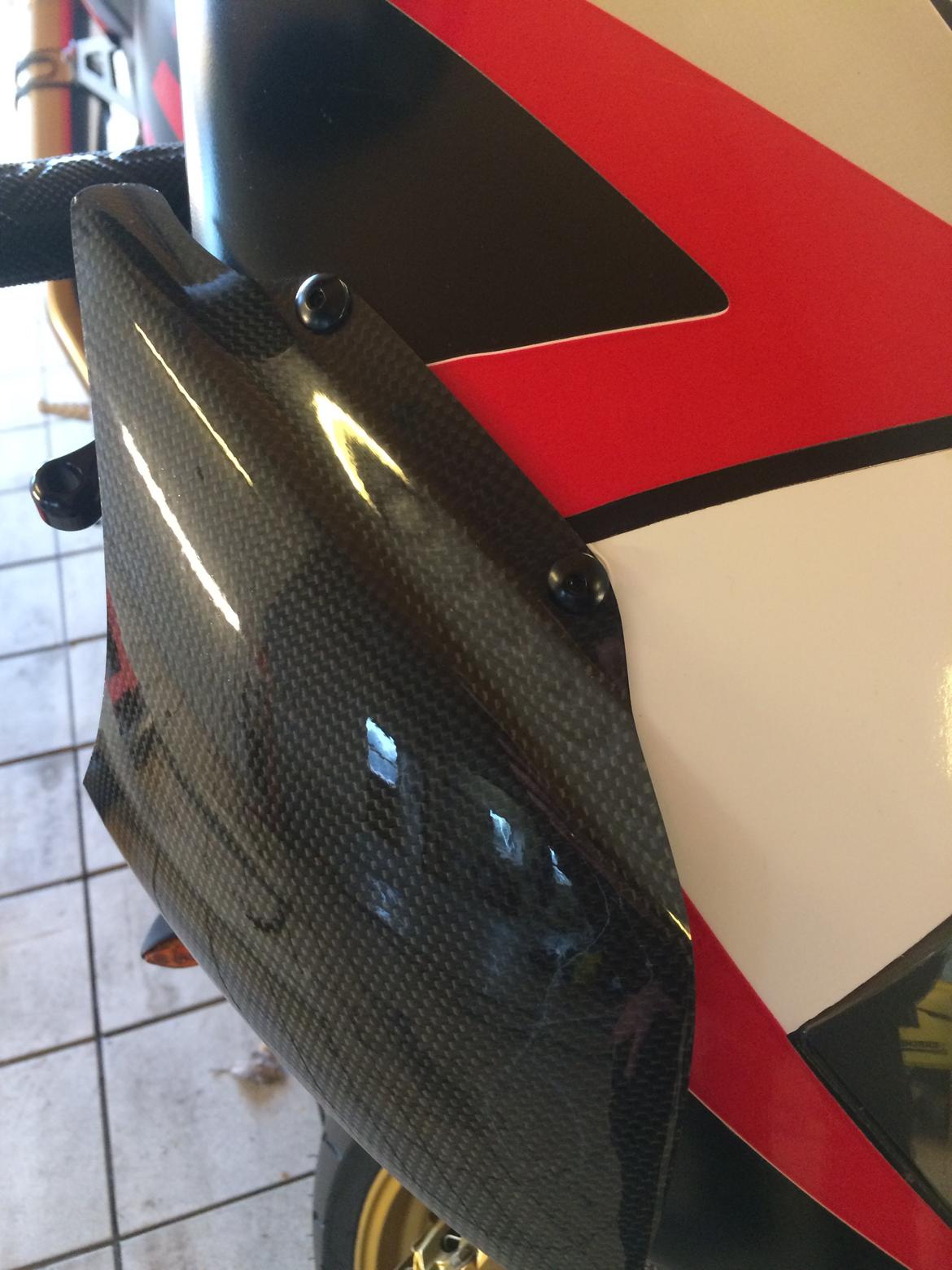 Aprilia Rsv Mille 1000 R billede 4