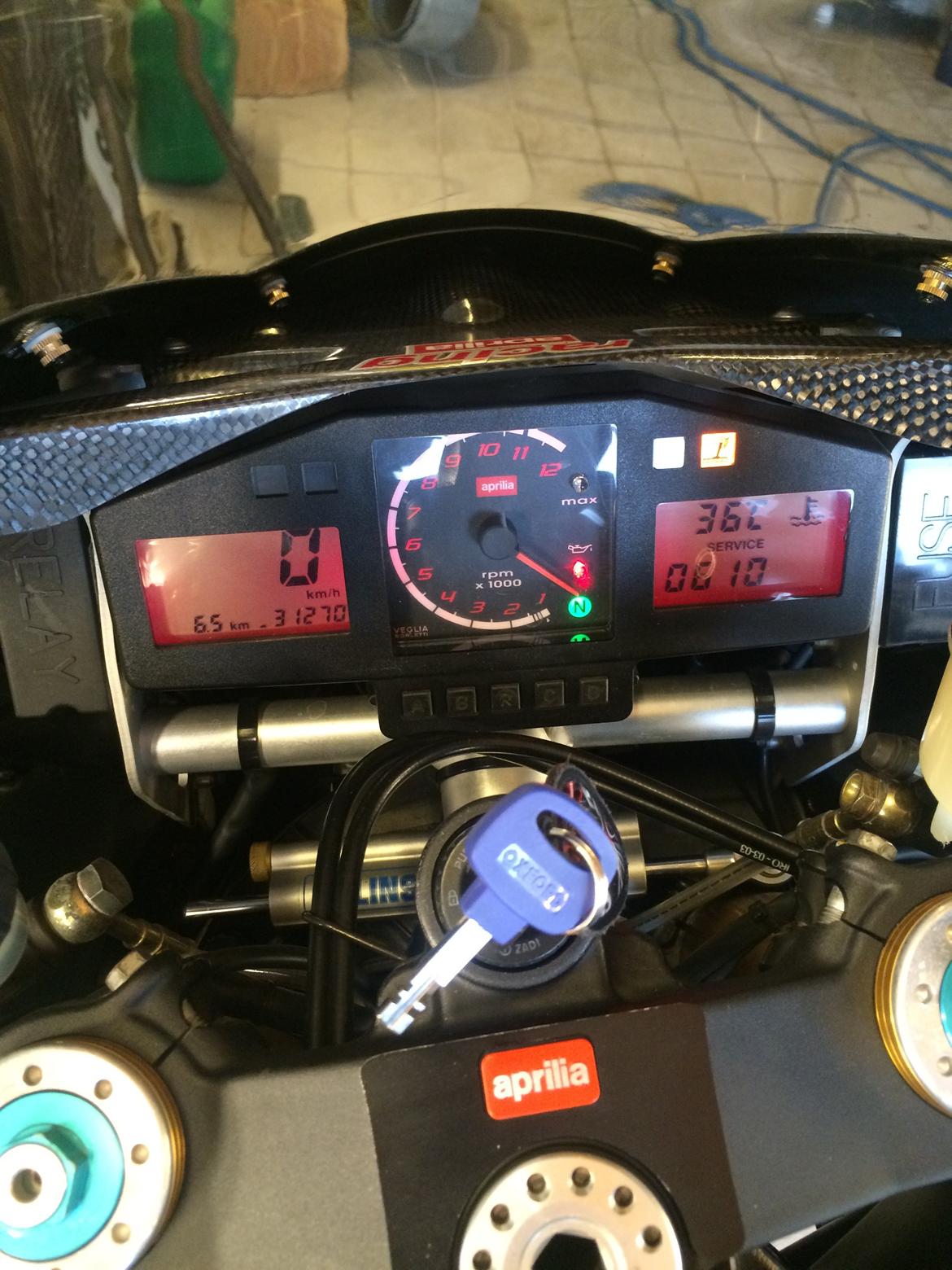 Aprilia Rsv Mille 1000 R billede 15