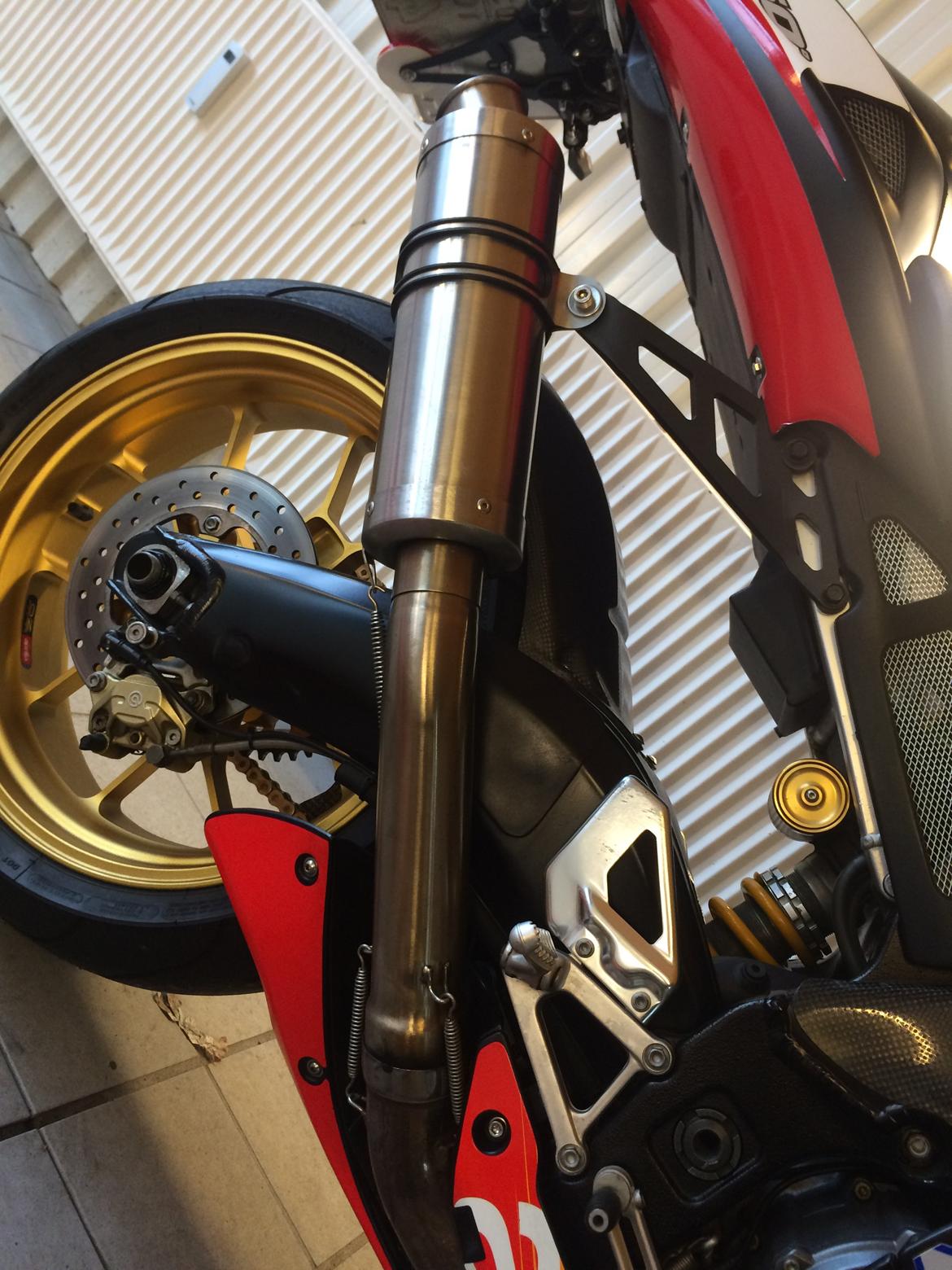 Aprilia Rsv Mille 1000 R billede 18