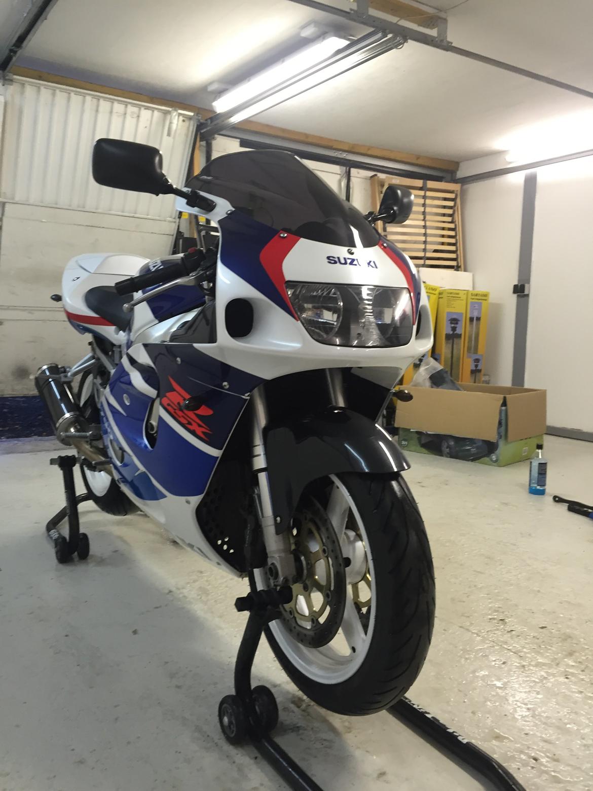 Suzuki GSXR 750  billede 5