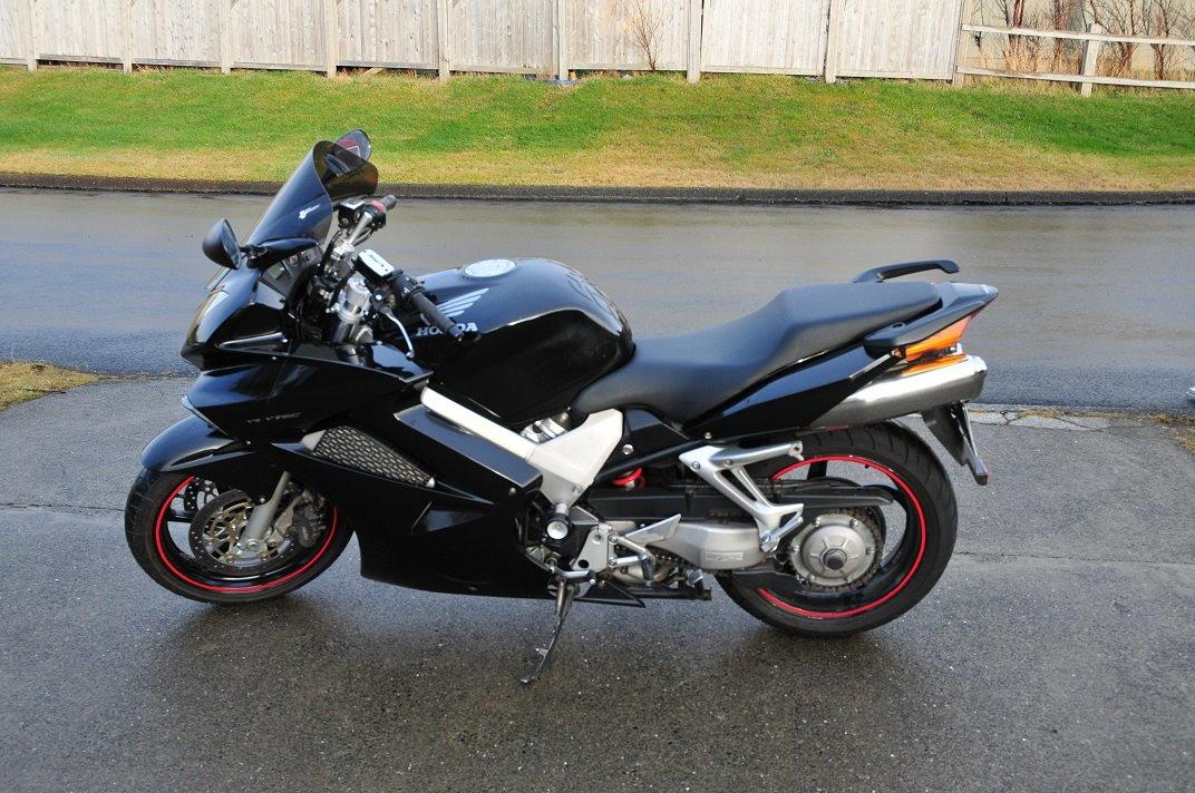 Honda VFR 800 Vtec billede 5
