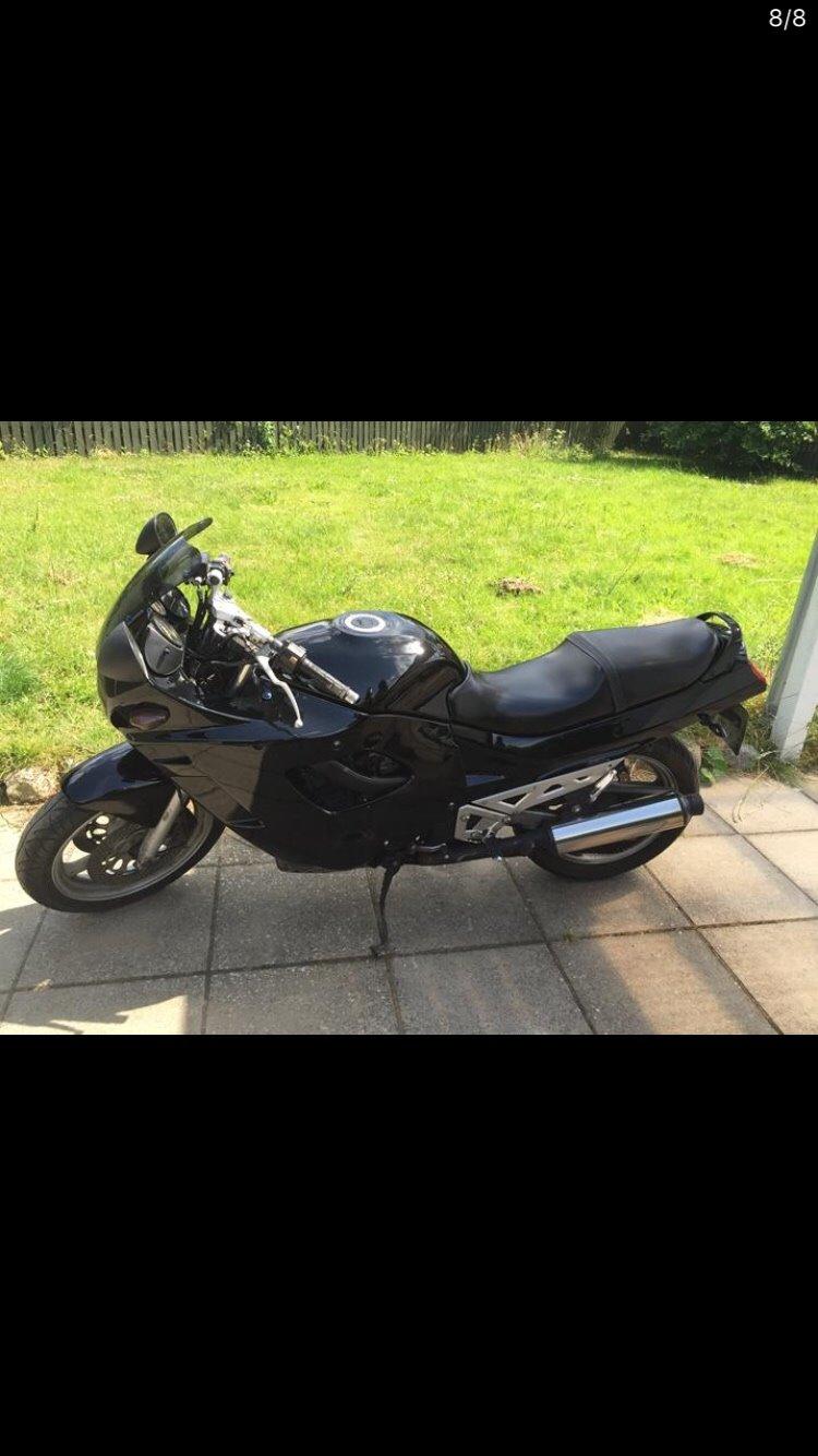 Suzuki GSX750F billede 1