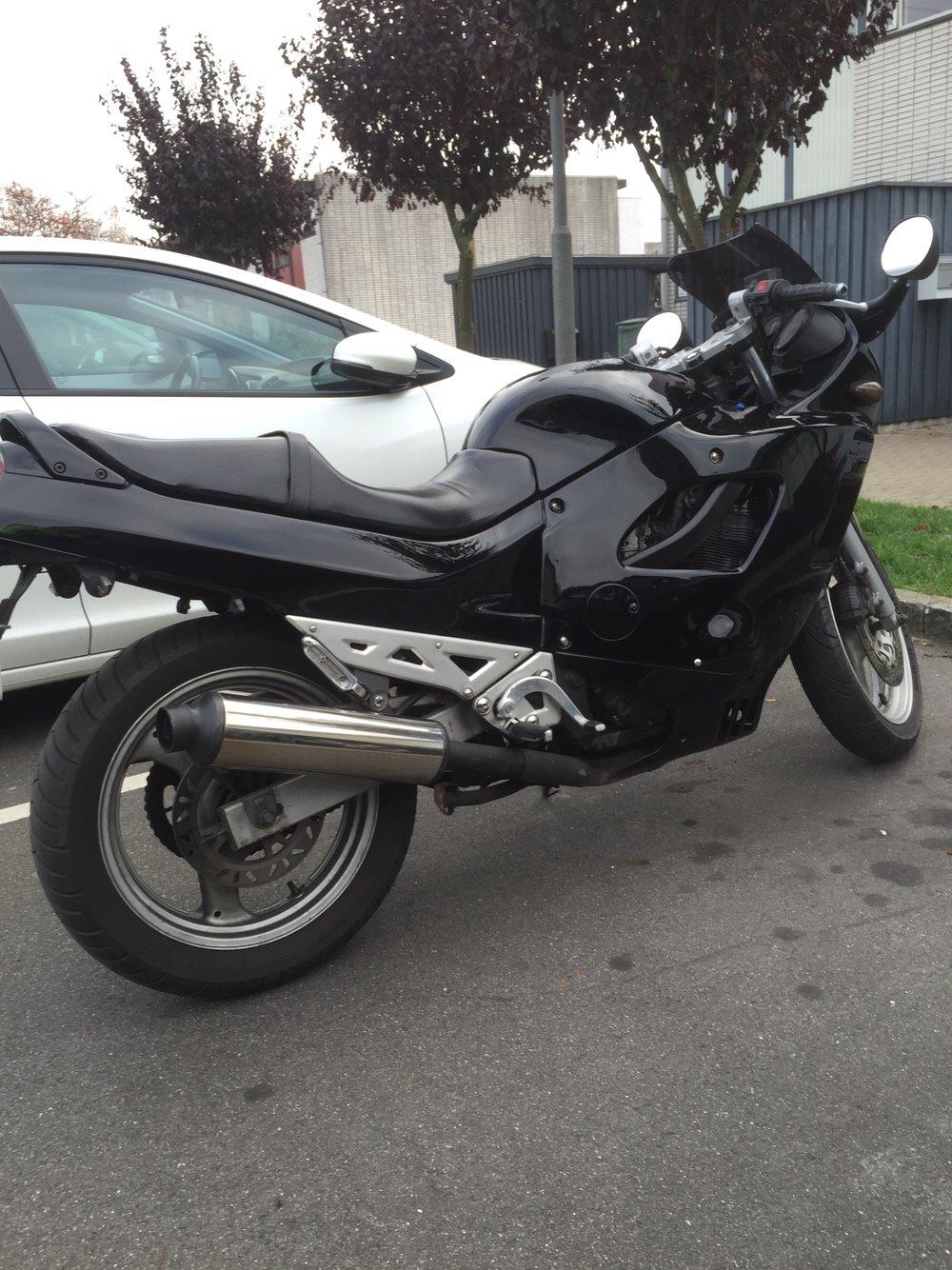 Suzuki GSX750F billede 4