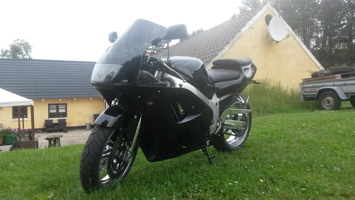 Suzuki gsxr 600 srad billede 4