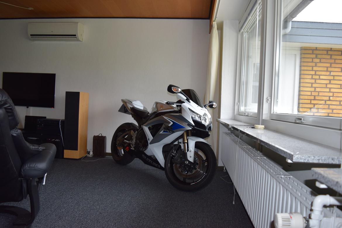 Suzuki GSXR 600 K8 billede 9
