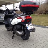 Kymco Downtown 300i ABS