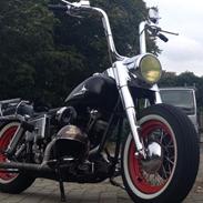 Harley Davidson flh bobber stil