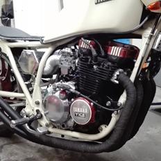Yamaha xj 550