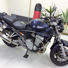Suzuki GSF 650