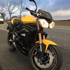 Triumph speed triple