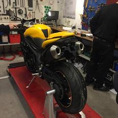 Triumph speed triple