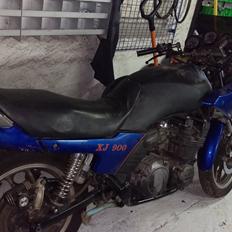 Yamaha Xj 900r (Solgt) 