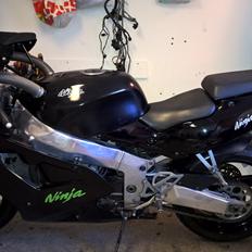 Kawasaki zxr 750 j2 (900 ccm upgrade) [solgt]