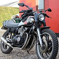 Yamaha Xj 550