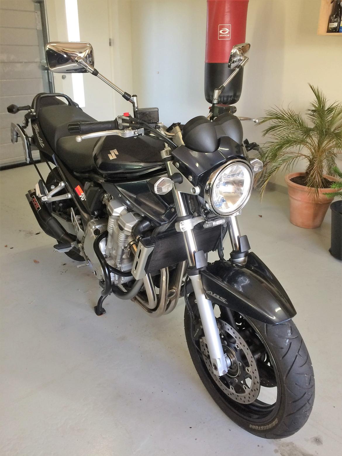 Suzuki GSF 650 billede 10