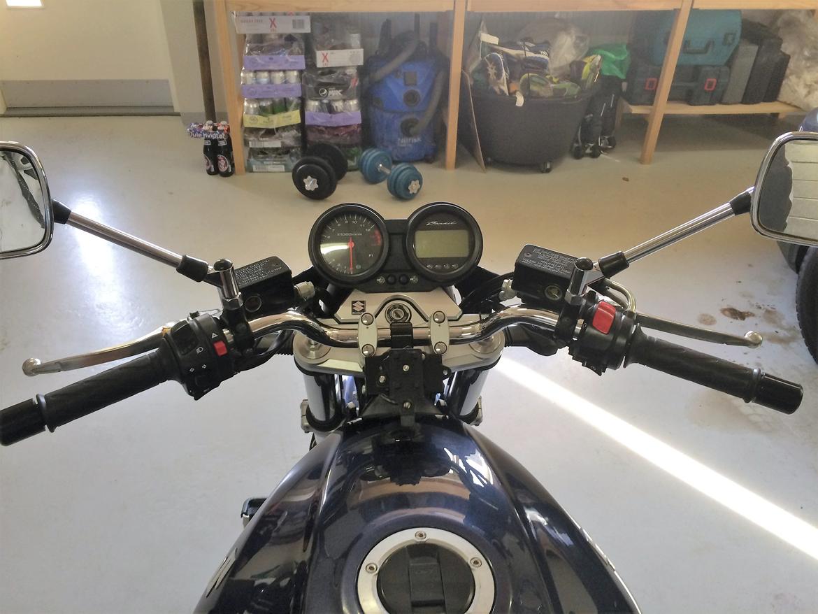 Suzuki GSF 650 billede 15