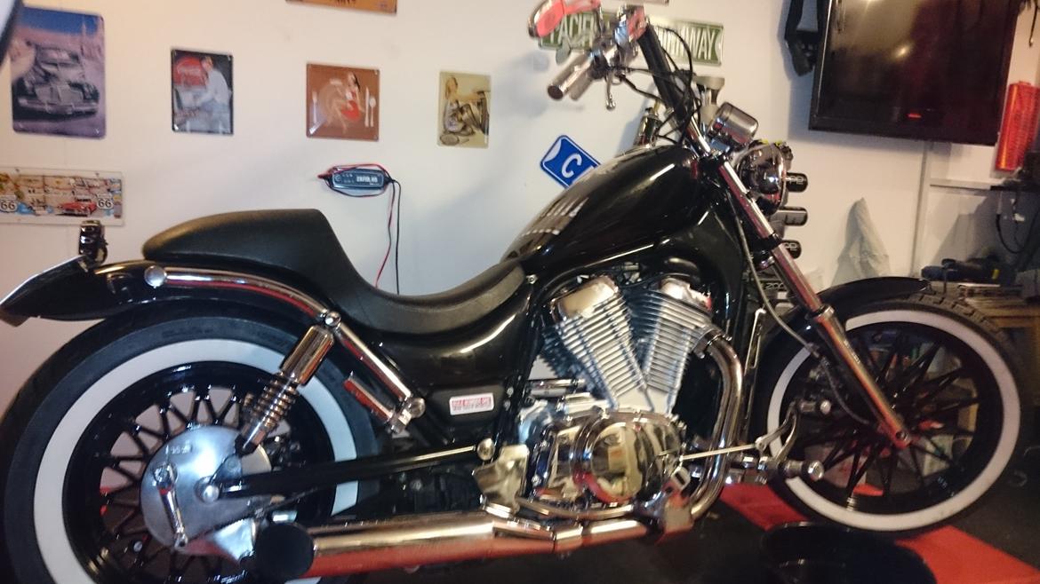 Suzuki Vs 700 Intruder  SOLGT ! billede 11