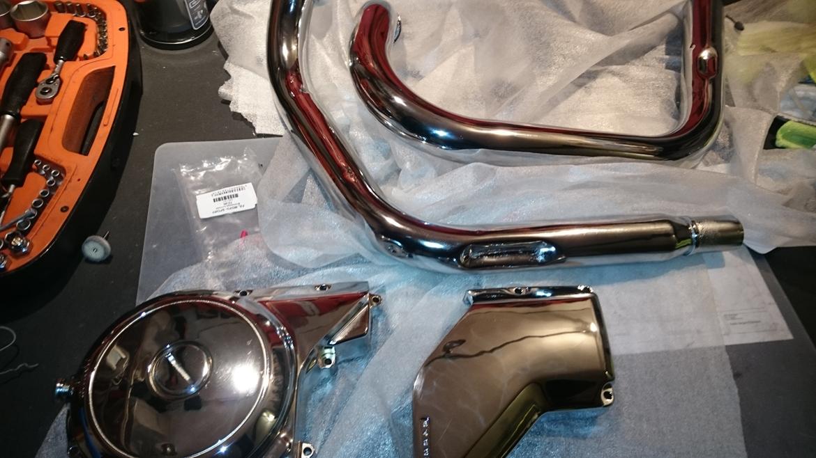 Suzuki Vs 700 Intruder  SOLGT ! - Gammelt krom trukket at, slebet og nyforkromet billede 15