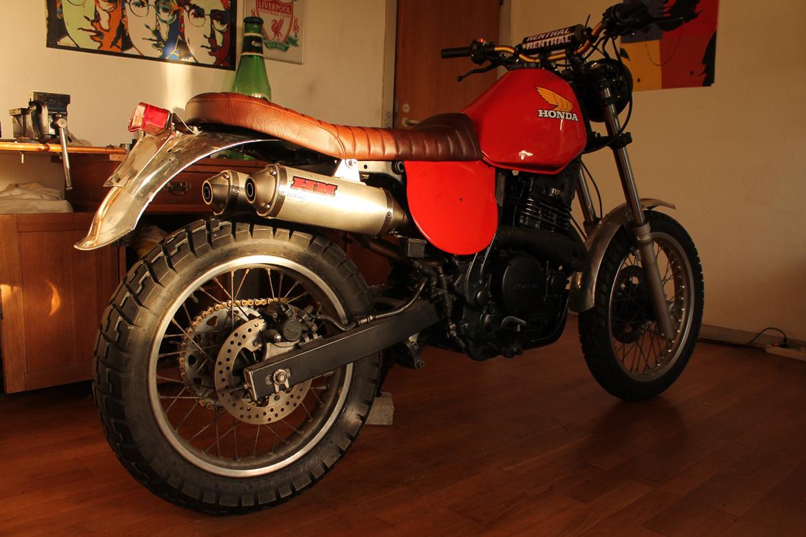 Honda NX 650 Dominator scrambler billede 1