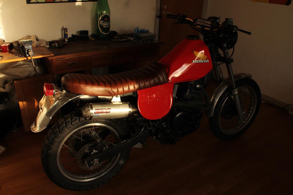 Honda NX 650 Dominator scrambler billede 3