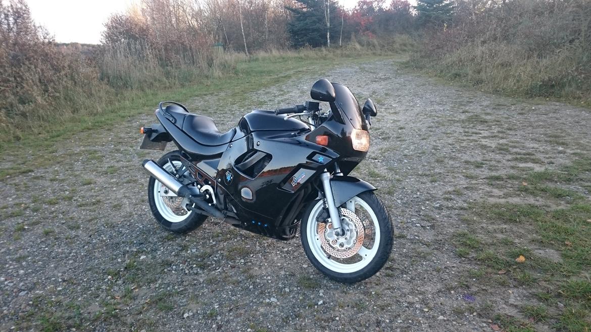 Suzuki gsx 600 f  billede 9