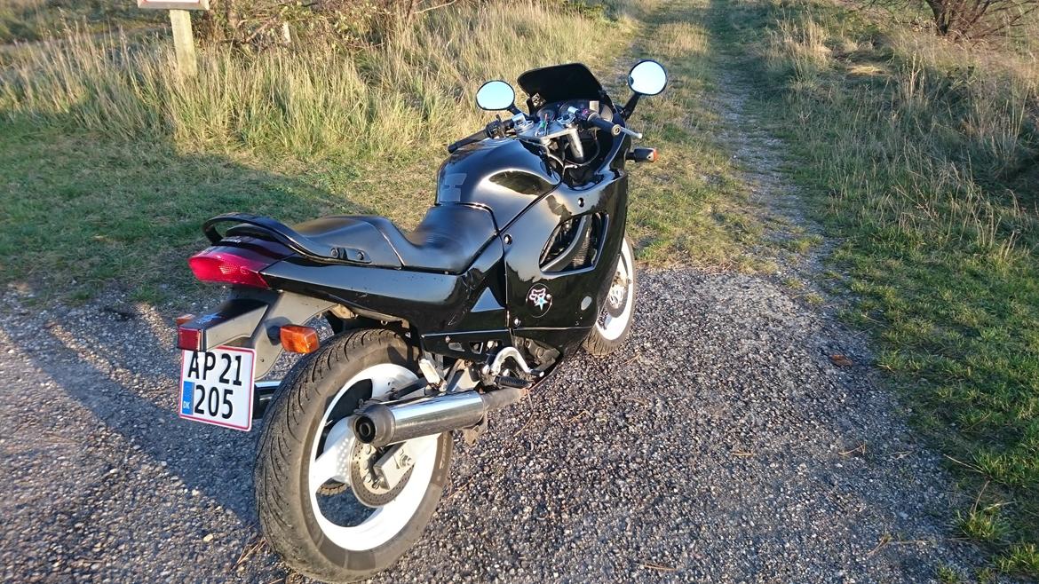 Suzuki gsx 600 f  billede 17