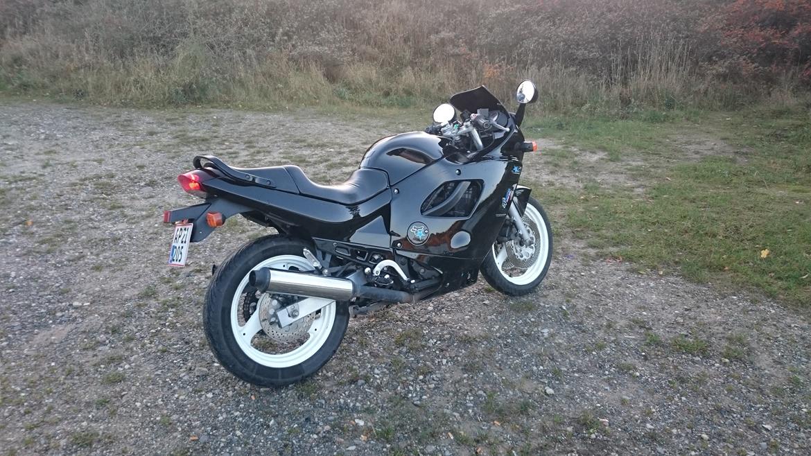 Suzuki gsx 600 f  billede 11