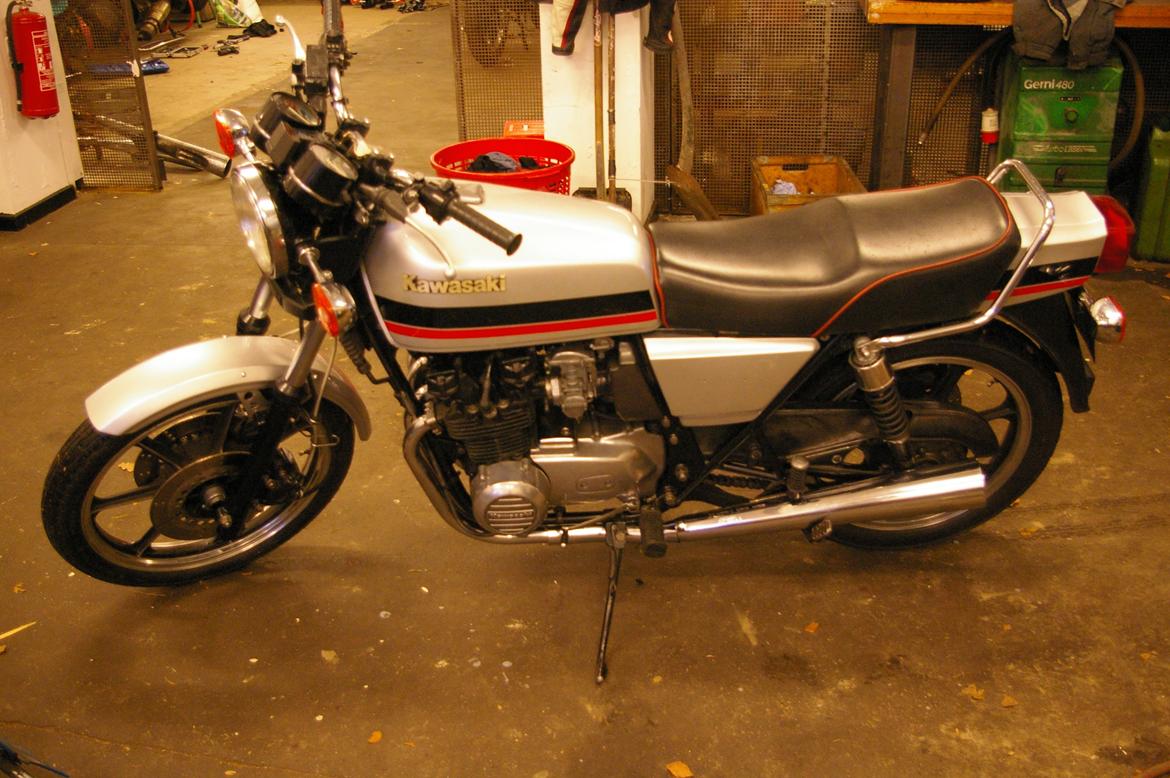 Kawasaki Z400J billede 23