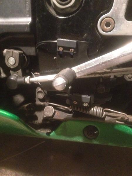 Kawasaki ZXR 750 L / ZX9-R - Hjemmelavet beslag og gearindikator sensore.  billede 22