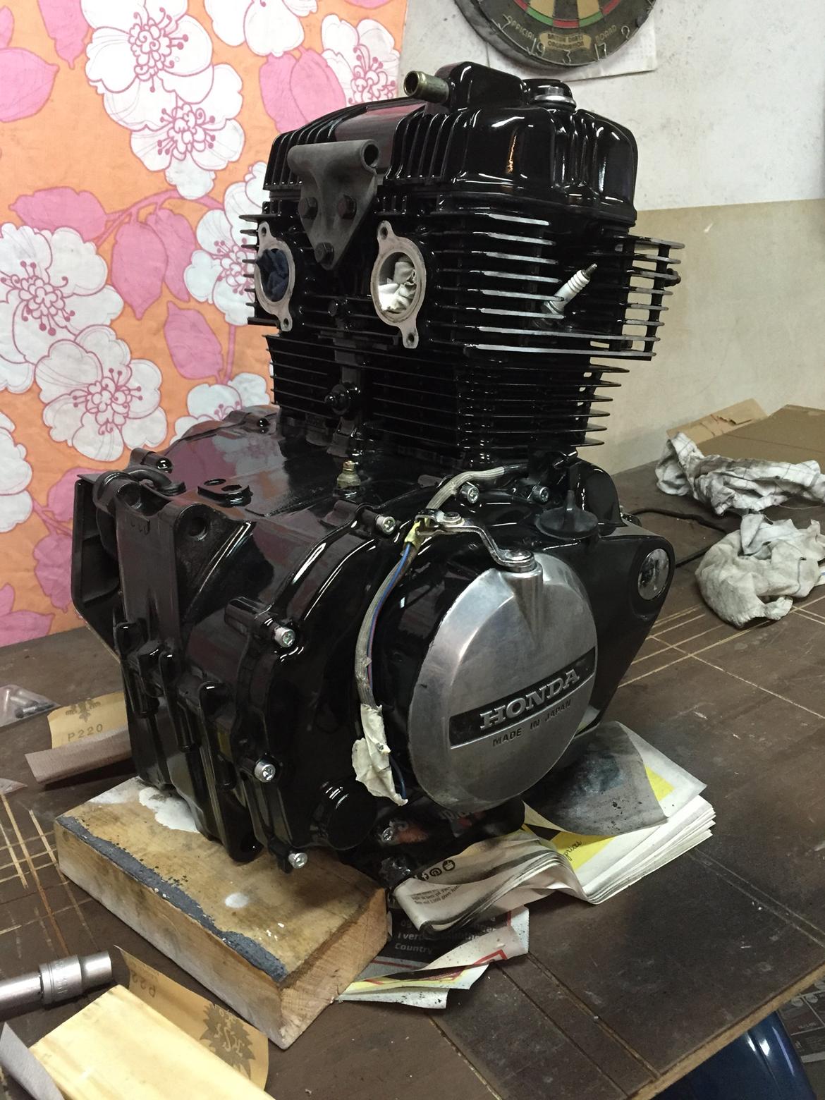 Honda CM400T - Motor malet billede 8