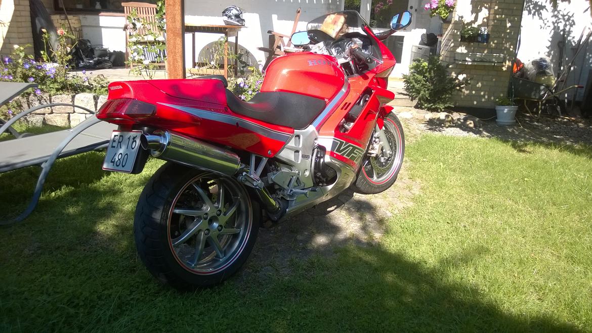 Honda VFR 750 RC36-1 billede 3