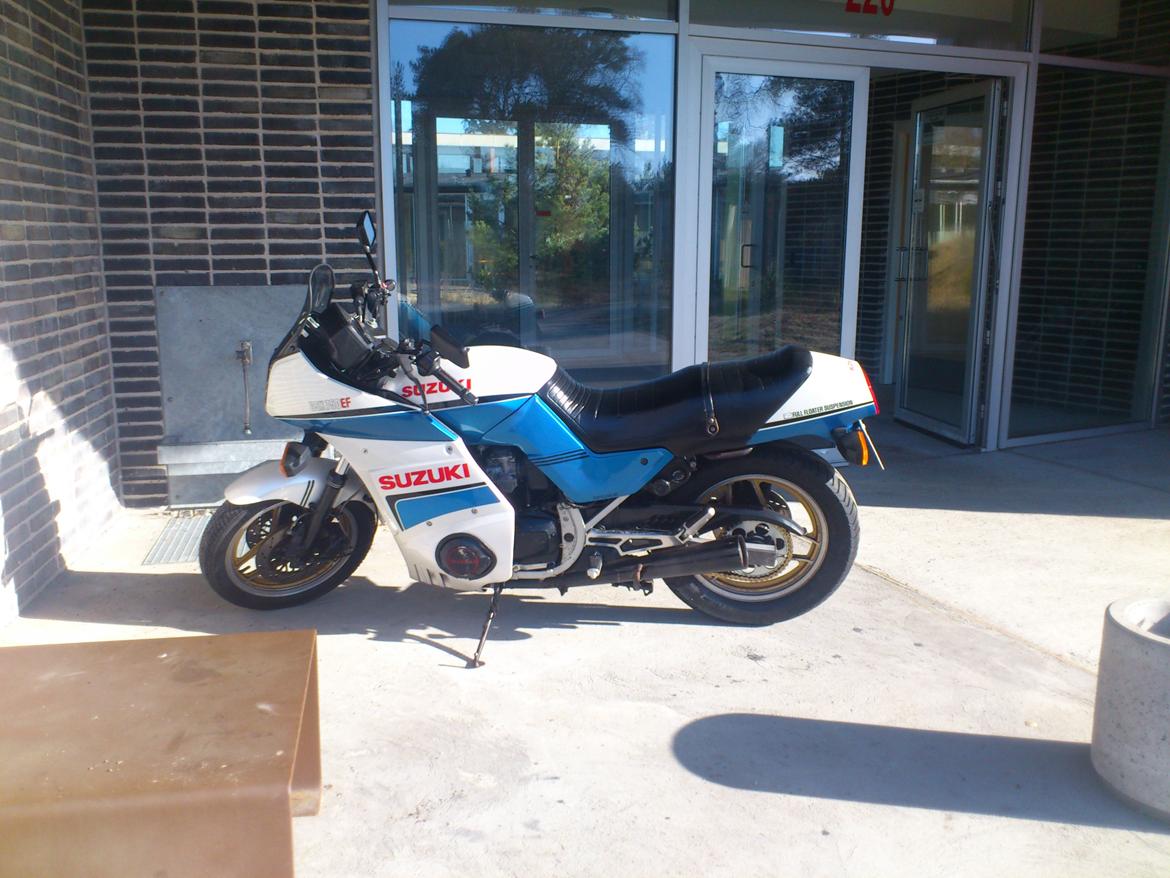 Suzuki Gsx 750EF  billede 1