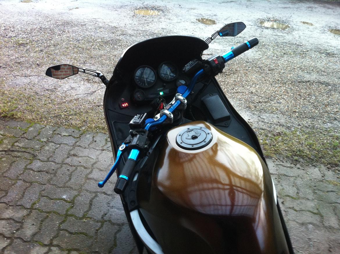Kawasaki ZX10 billede 4