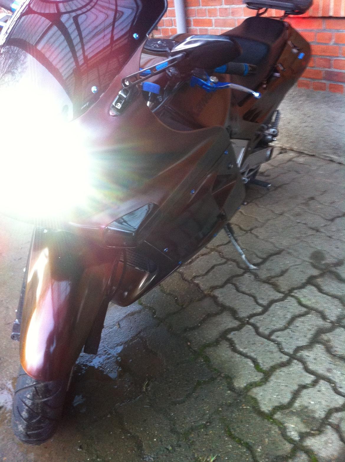 Kawasaki ZX10 billede 3