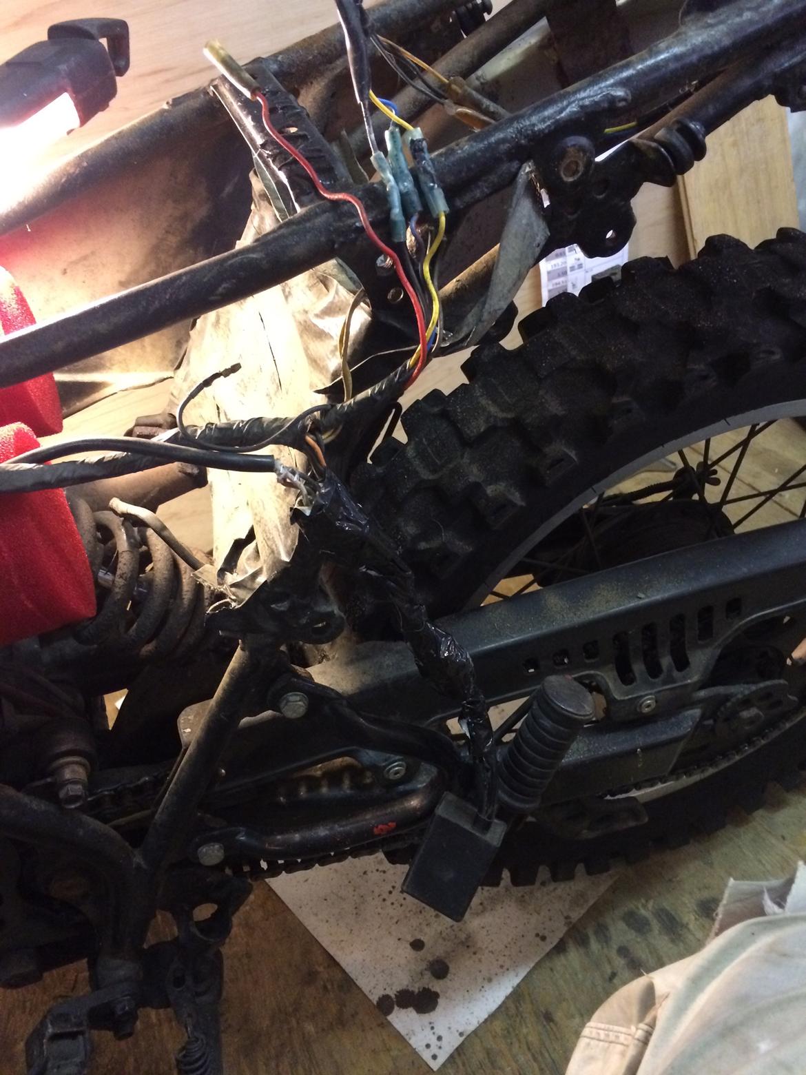 Yamaha XT 350 - SOLGT billede 16