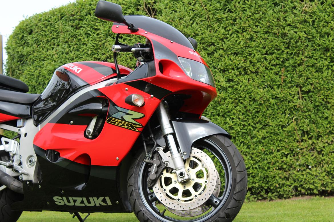 Мотоцикл suzuki gxr