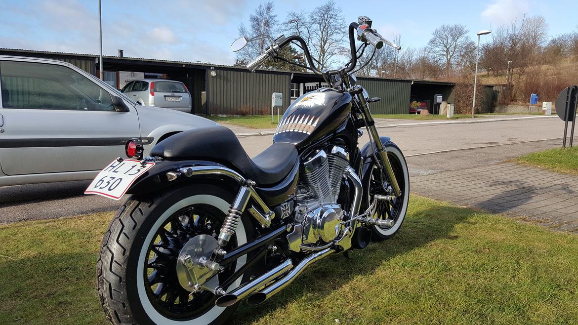 Suzuki Vs 700 Intruder  SOLGT ! billede 4