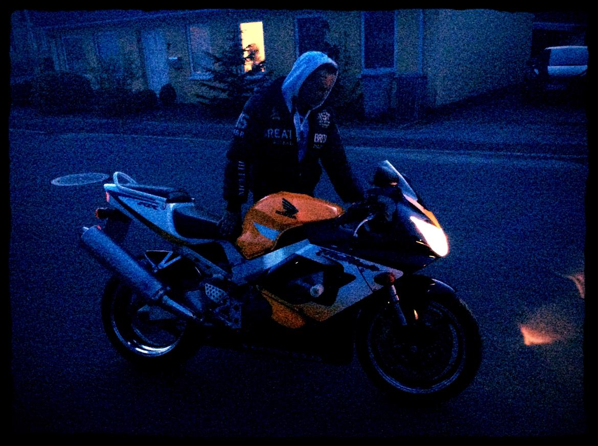 Honda CBR 929 rr  billede 7