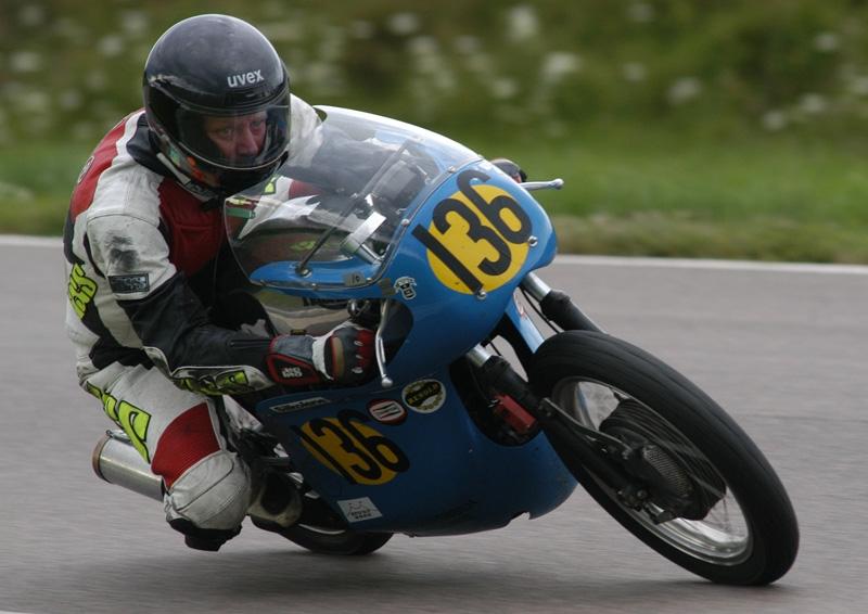 Triumph T 100 billede 4