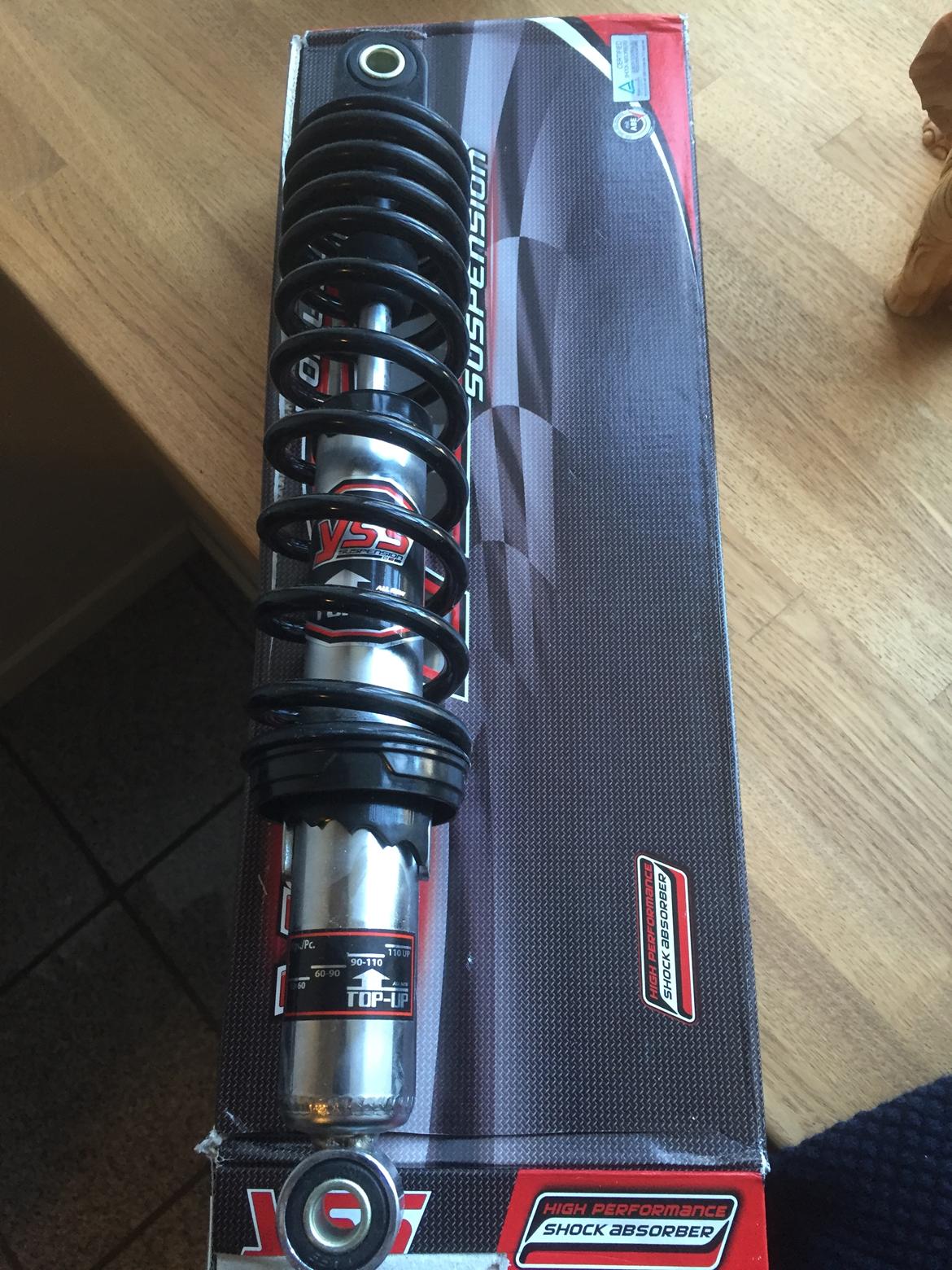 Honda ANF Innova 125 - så kom affjederingen fra thailand. self blev den taget i tolden.... billede 29