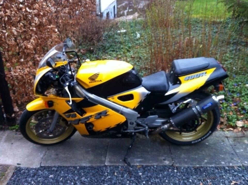 Honda VFR 400 R NC30 billede 2