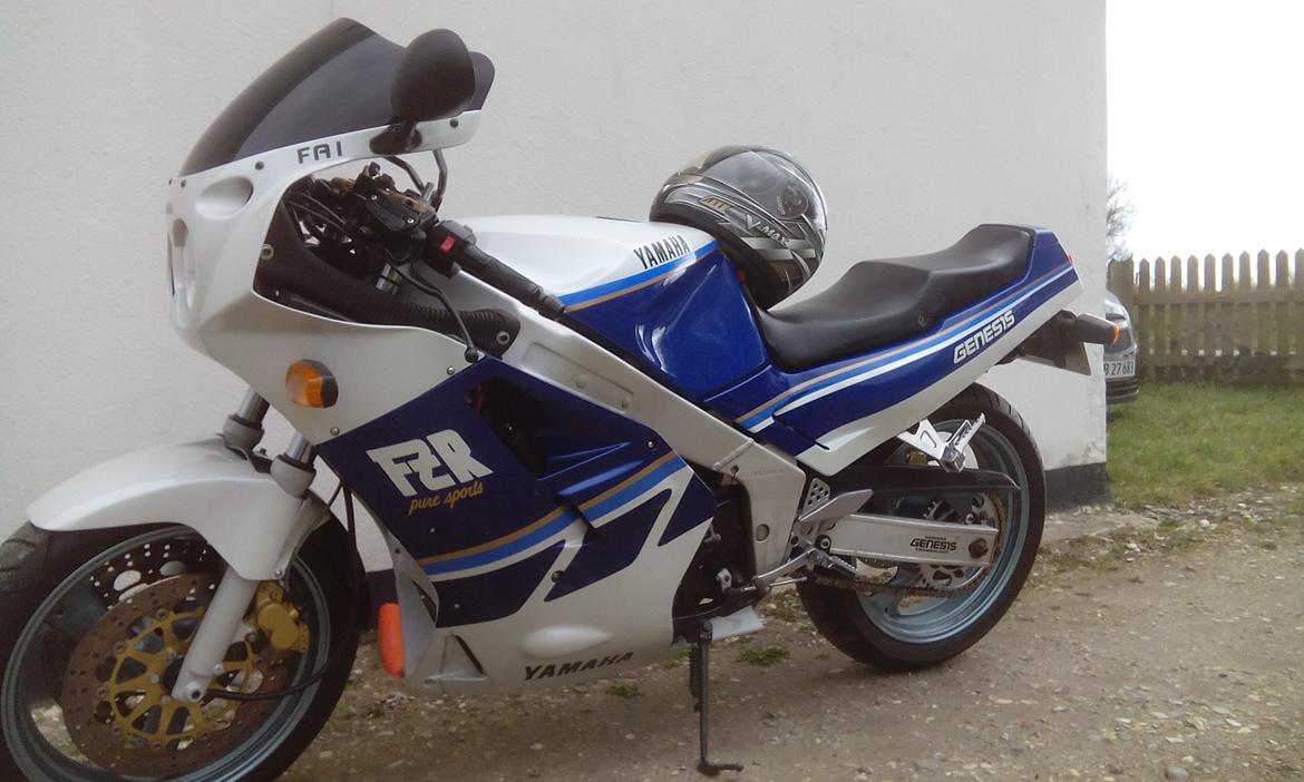 Yamaha Fzr 1000 billede 5