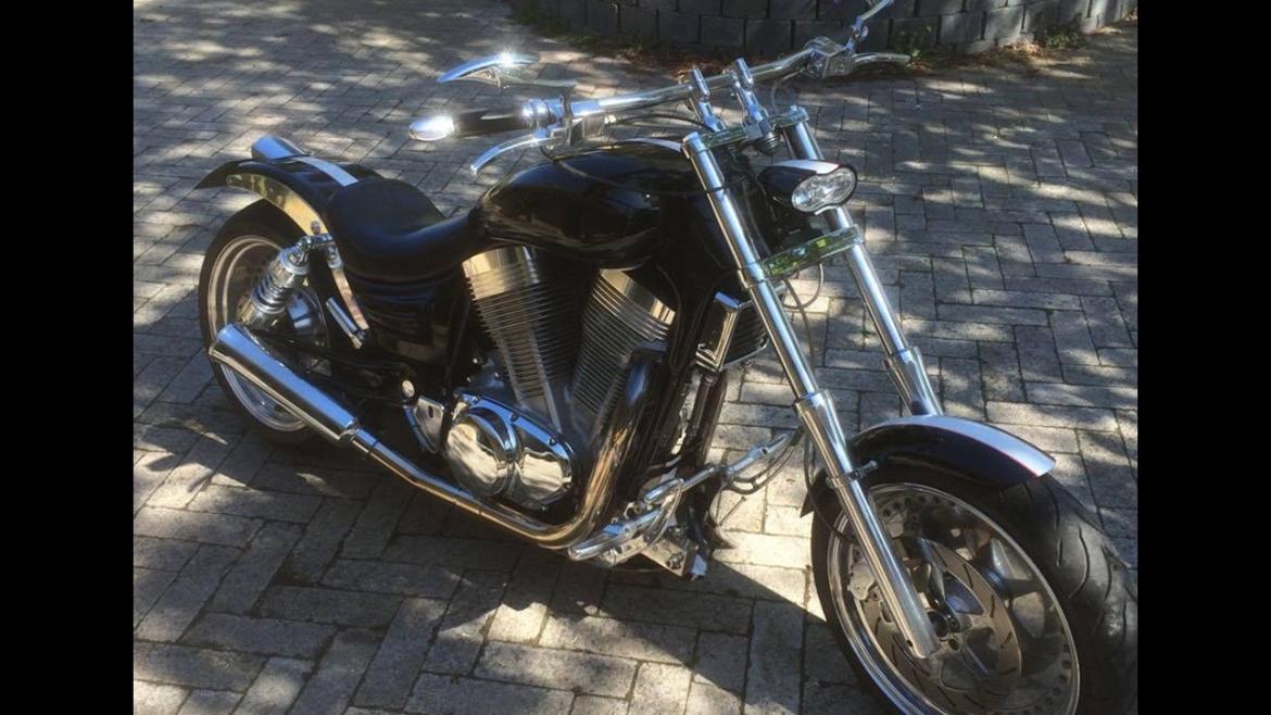 Suzuki Intruder 1400 billede 5