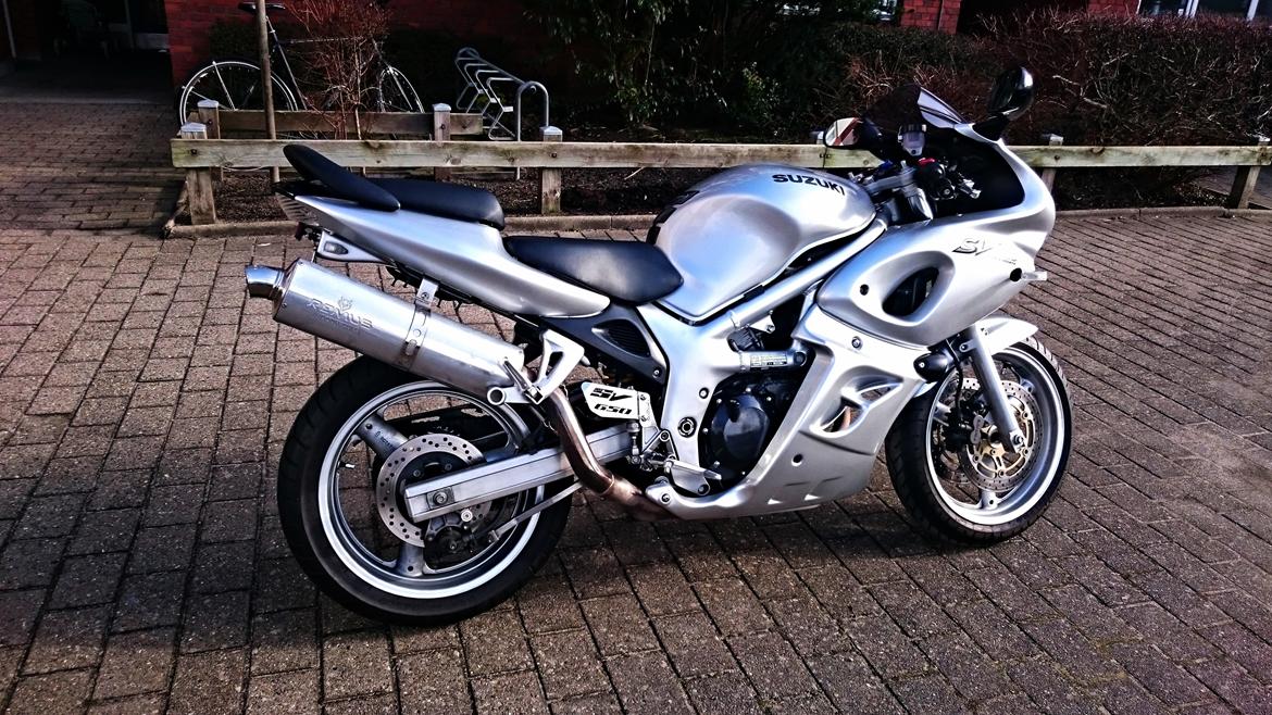 Suzuki SV650S billede 2