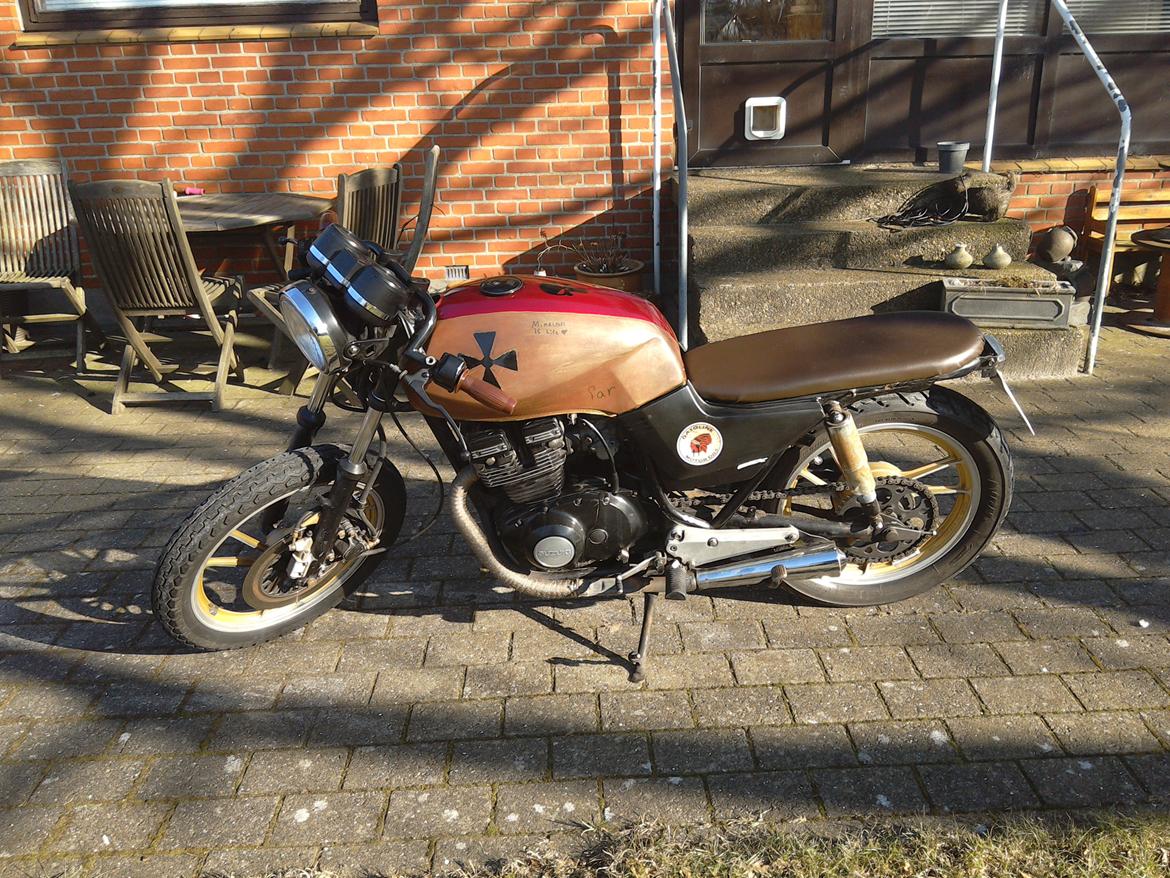 Suzuki Gsx 250 es billede 3