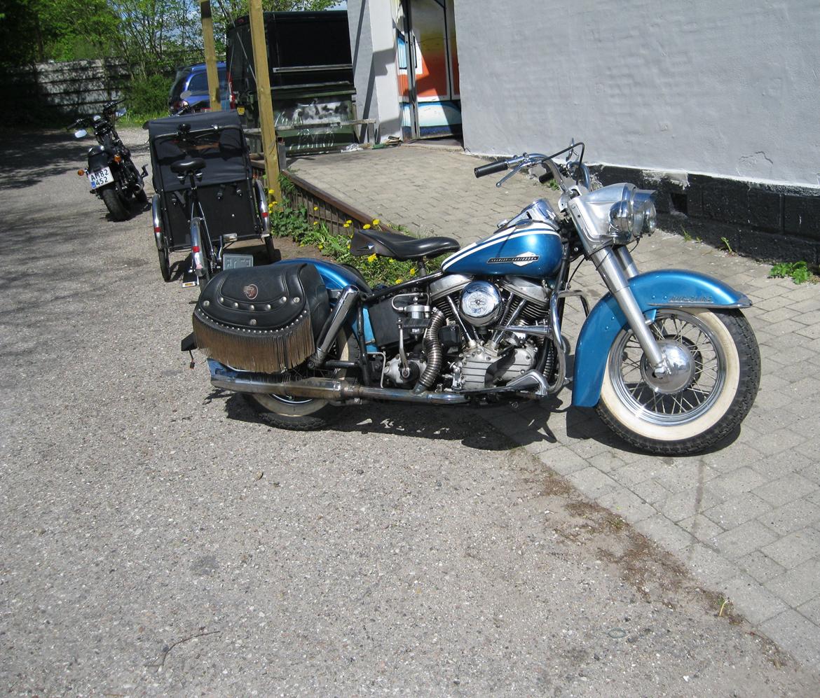 Harley Davidson Pan Head Duo-Glide billede 1